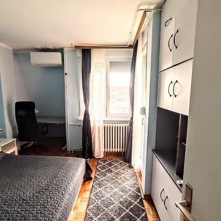 Peti Lägenhet Belgrad Exteriör bild